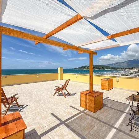 Apartment Il Mare In Giardino