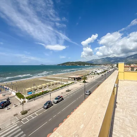 Apartament Il Mare In Giardino Scauri (Lazio)