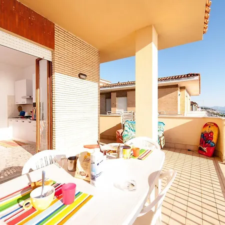 アパート Il Mare In Giardino スカウリ